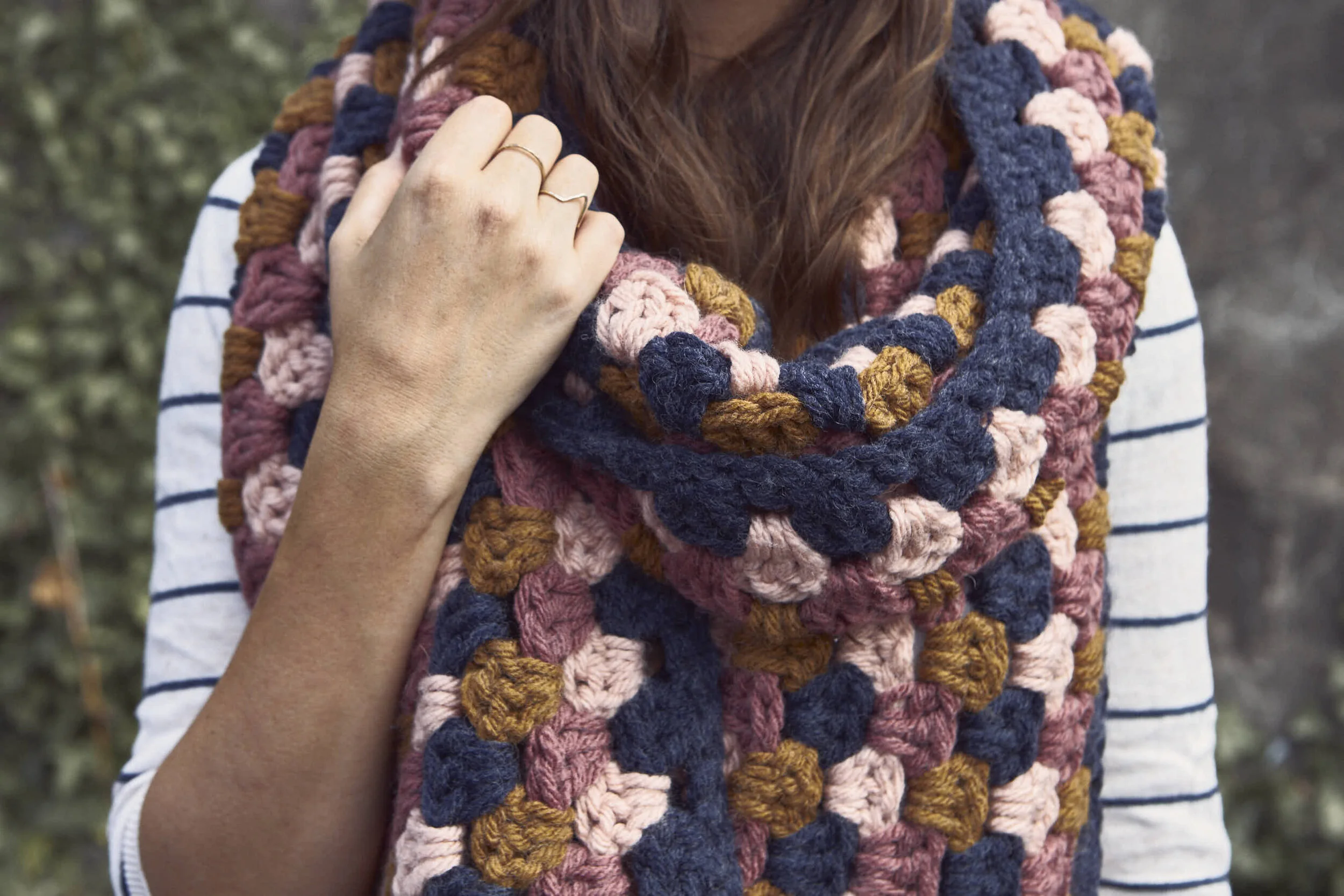 【GroundY】DOBBY WOOL TWO-TONE COLOR STOLE GroundY】DOBBY WOOL TWO-TONE COLOR STOLE